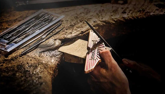  تاریخچه لوگو استون مارتین